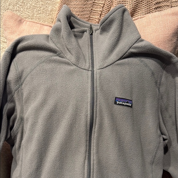 Patagonia Women's Gray Fleece Jacket- size medium - Picture 4 of 6